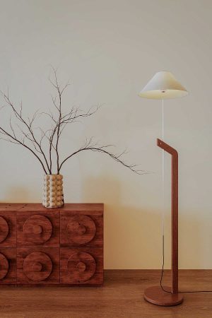 Đèn đứng gỗ trang trí, decor phong cách tối giản C10 mới nhất 2025